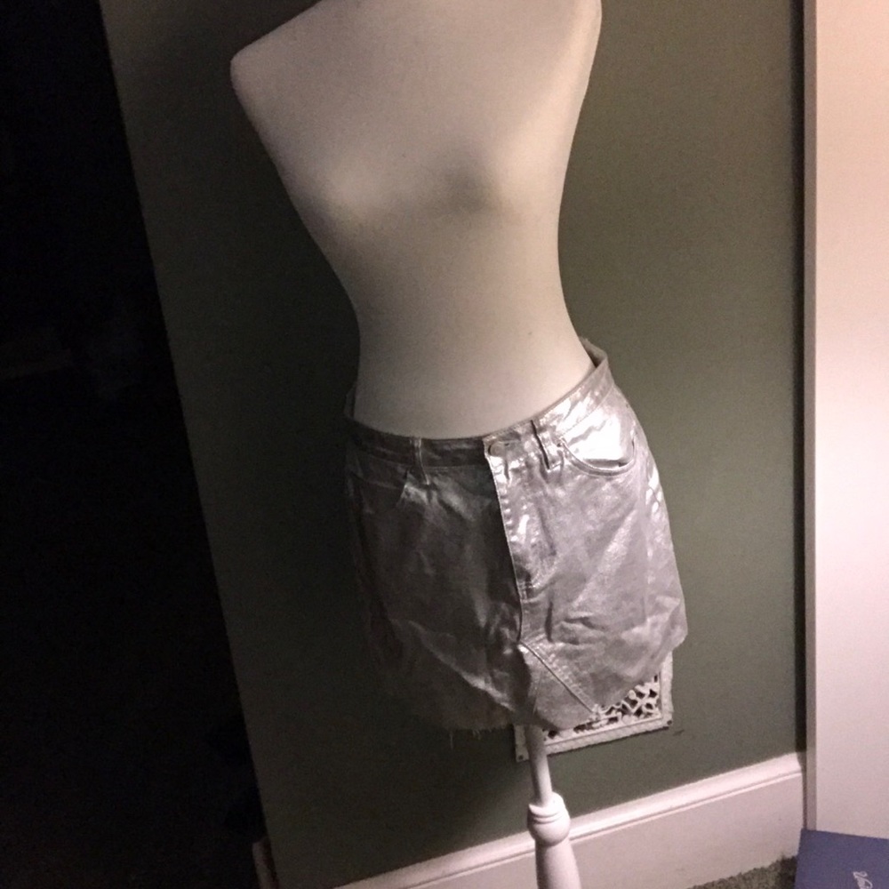 Forever 21 Metallic Jean skirt